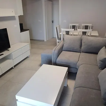 Apartment Dafillo